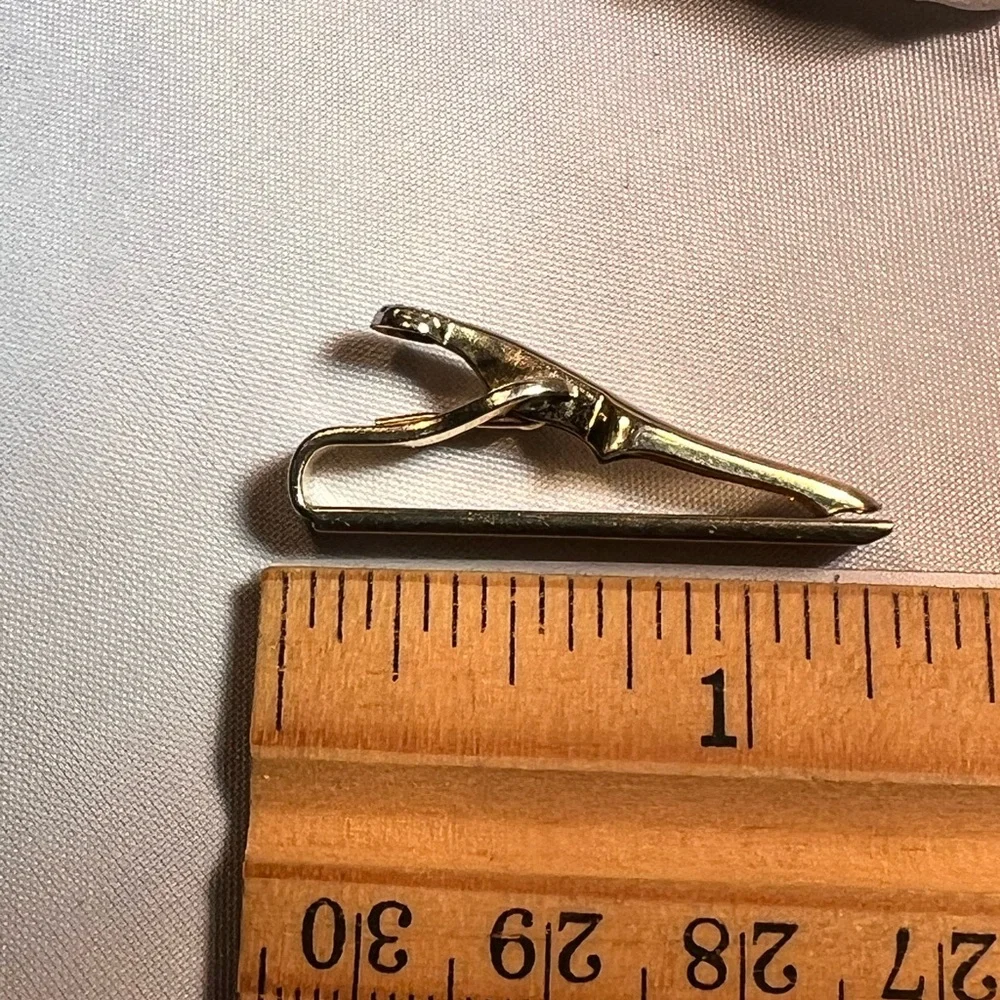 VINTAGE SWANK Gold Tone TIE BAR CLIP Etched And Starburst Design